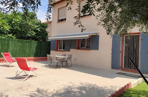 Clodion-Torcatis Villa | Close to center, comfort room in air-conditioned villa sauna, billiard, garden
