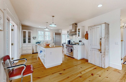 Town of Copake House | Close to Copake Lake! 4-Season Escape w/Sauna
