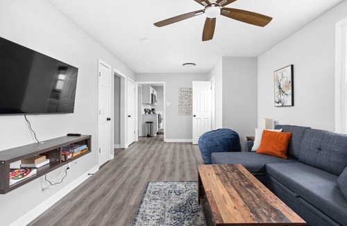 Acton House | Close to Downtown & Sites | Pet Friendly Retreat
