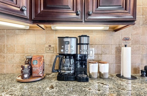 Lamar Heights Area House | Close to Everything! w/Sauna, Fireplace, & Large Backyard