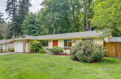 Inglewood House | Close to Light Rail! Sammamish Home w/Hot Tub