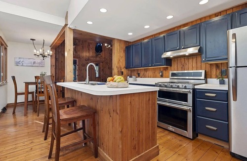 Michigan City Cabin | Close to New Buffalo, South Bend, Walk to Lake