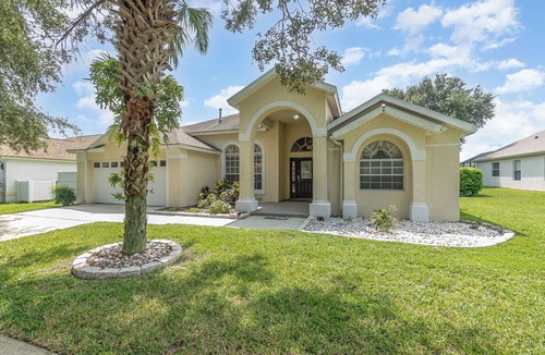 Orange Tree House | Close to Shops, Theme Parks & Restaurants with Pool, Spa & Games Room (16026)