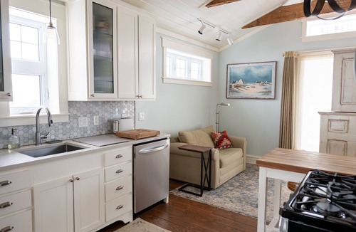 Burlington Apartment | Close To The City With A Farmhouse Feel!