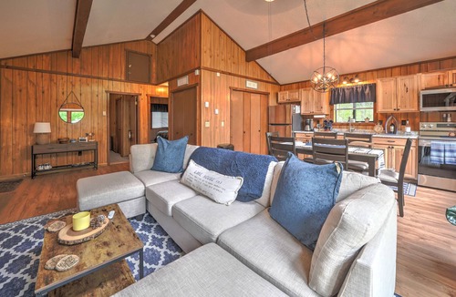 White Mills Cottage | CLOSE TO WALLENPAUPACK! 2 bedroom, 1 bath cottage