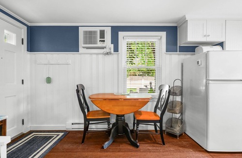 Harwich Port Cottage | Cloud 9 - Community Pool-Walk to beach-Private