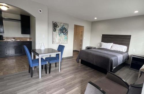 El Rancho Hotel | Cloud 9 Inn - El Ciello Inn