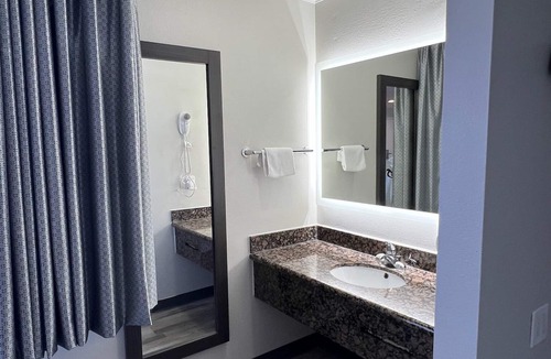 Inglewood Hotel | Cloud 9 Inn LAX