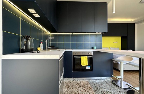 Petralona Apartment | Cloud 9 - smart apartment private jacuzzi