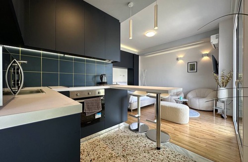 Petralona Apartment | Cloud 9 - smart apartment private jacuzzi