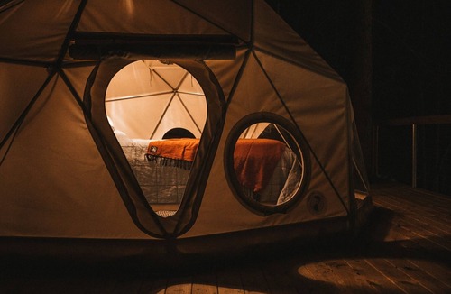 Rogers Hotel | .Cloud Dome Treehouse | 1 Bed, 1 Bath