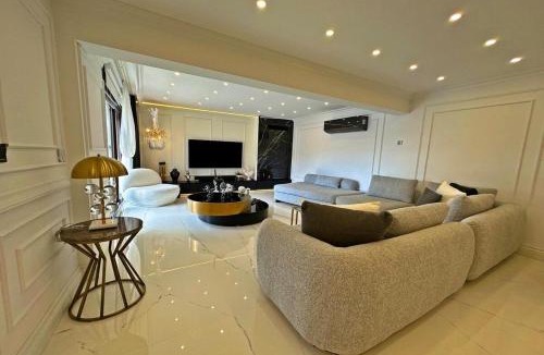 Beylikduzu Villa | Cloud Nine by Alara - Luxury Private Pool and Garden Villa