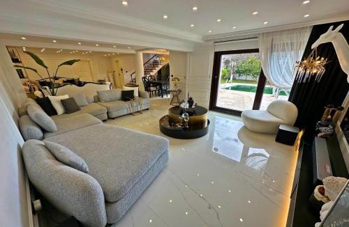 Beylikduzu Villa | Cloud Nine by Alara - Luxury Private Pool and Garden Villa