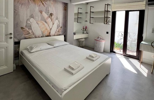 Beylikduzu Villa | Cloud Nine by Alara | Luxury Private Pool & Garden Villa
