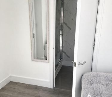 London Borough of Bromley Apartment | Cloud Nine Stay