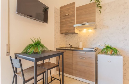 Municipio 1 Apartment | Cloud Swing Room 2 by Wonderful Italy