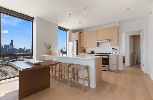 River North Apartment | Cloud9|5 apartments @Licoln Park|The Walnut