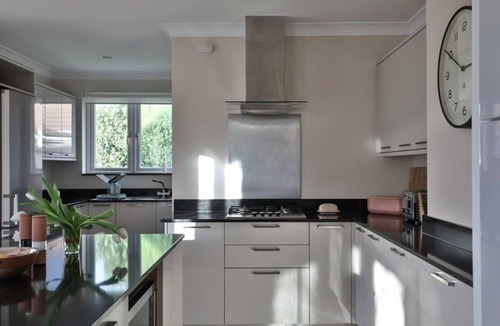 Braunton House | Cloudbreak – Spacious Coastal Home Saunton beach