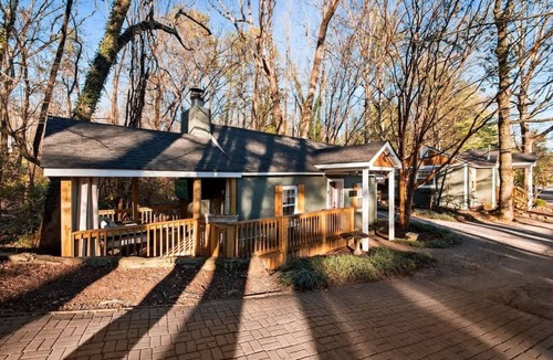 Lookout Mountain Cottage | Cloudland Cottage - Ruby Falls - Spa Tub