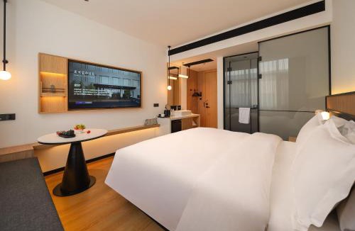 Xishan Hotel | Clouds April Hotel, Dianchi South Asia Style First City Branch