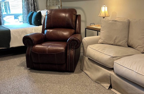 Brewton Cottage | Cloverdale Cottage - pool/no cleaning fee/short day trip to Gulf Coast Beaches