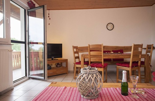 Medebach Apartment | Cloverleaf, 80 sqm, 2 bedrooms, balcony and terrace, max. 4 persons