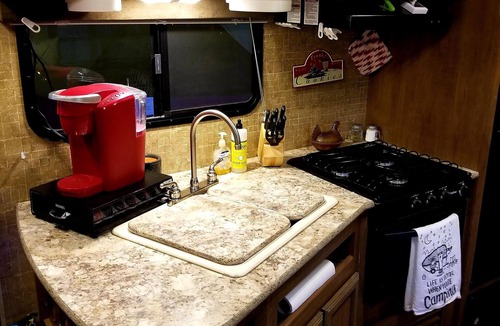 Clovis House | Clovis Country RV Camper #1