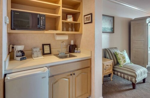 Orange Park Bed & Breakfast | Club Continental