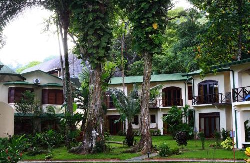Jaco Hotel | Club del Mar Oceanfront