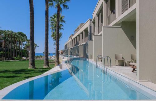 Side Resort | Club Melas Privé