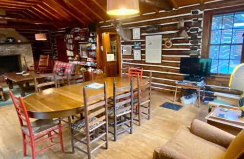 Grayling House | Club Thunderbird on the Au Sable River