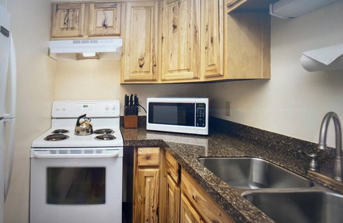 Kissimmee Resort | Club Wyndham Cypress Palms Resort with 2 bedrooms and AC in gorgeous Kissimmee
