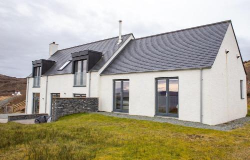Colbost House | Cnoc Na Lobhta