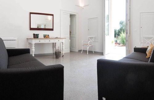 Martano House | COMFORT DOUBLE ROOM, PRIVATE BATHROOM WITH SHOWER FARMHOUSE VILLA COLUCCIA