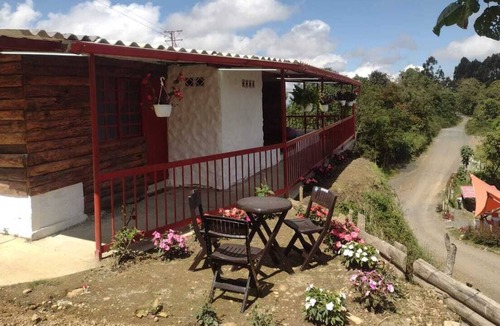 Santa Rosa de Cabal Cabin | 🏕Hermosa vista*5min Termales*zona rural*
