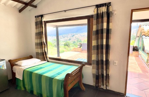 Villa de Leyva Cabin | Eco park Xie - Couple room with access to private natural lake