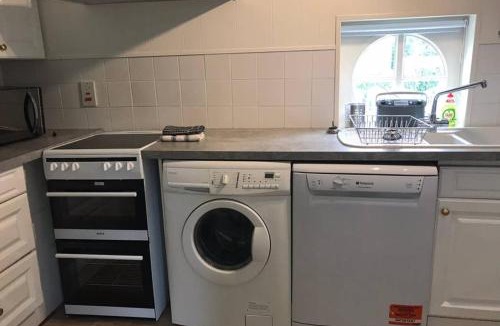 Aylesbury Apartment | Coach House