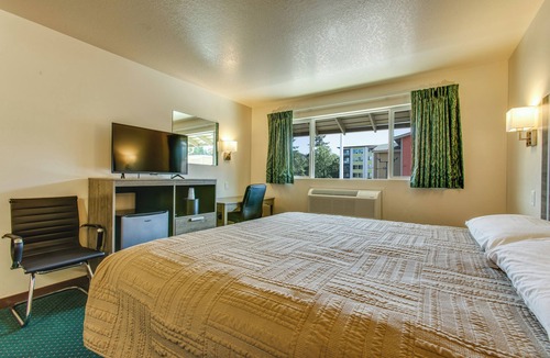 Sehome Hotel | Coachman Inn