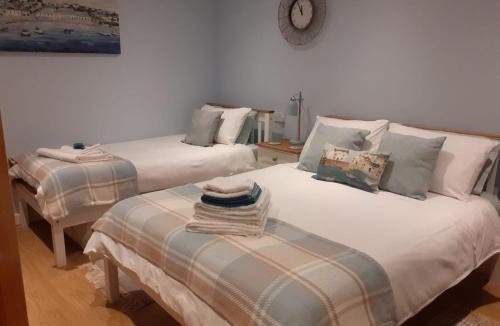 Hamworthy Bed & Breakfast | Coast 77 B&B