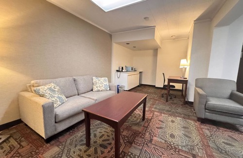 Campbell River Hotel | Coast Discovery Inn