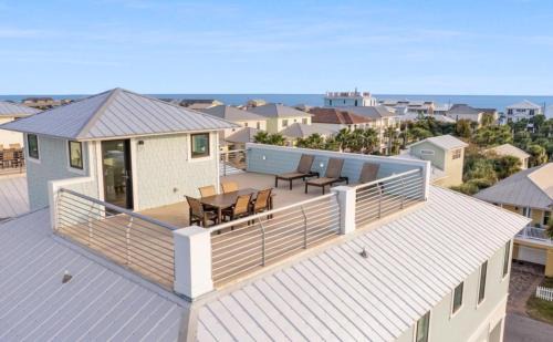 Frangista Beach House | Coast Is Clear With Jetted Pool And Game Room