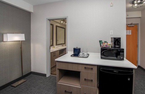 South Lethbridge Hotel | Coast Lethbridge Hotel & Conference Centre