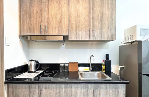 Pasay Apartment | Coast Residences - Stunning Suite with Balcony Pasay City