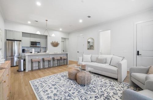 Pass Christian Apartment | Coastal 1BR with Pool - Near Beach