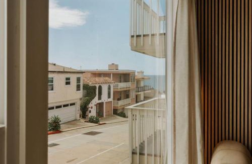 El Porto Apartment | Coastal Aqua-2BR-Walk to Strand - Parking