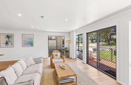 Dolphin Point House | Coastal Beach House. Perfect for family group getaway.