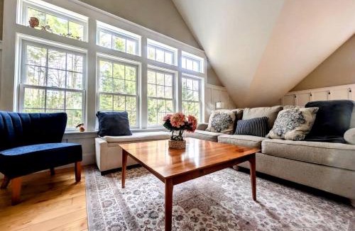 Franklin House | Coastal Beach House with Fireplace & Pool Table in Franklin, Maine