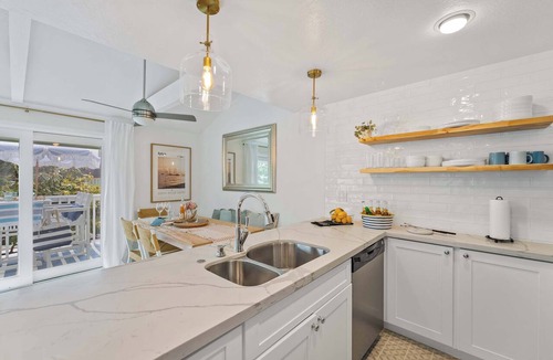 Rio del Mar Condo | Coastal Bungalow - Steps From Rio Del Mar Beach!