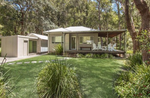 Pearl Beach House | Coastal Chic Holiday Cottage