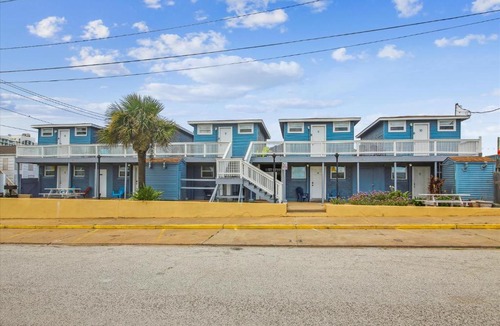 San Jacinto Apartment | Coastal Cottages by Ryson Vacation Rentals